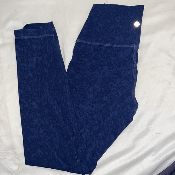Lululemon Wunder Under 7’8 Navy Leggings Size 4 - Picture 2 of 5